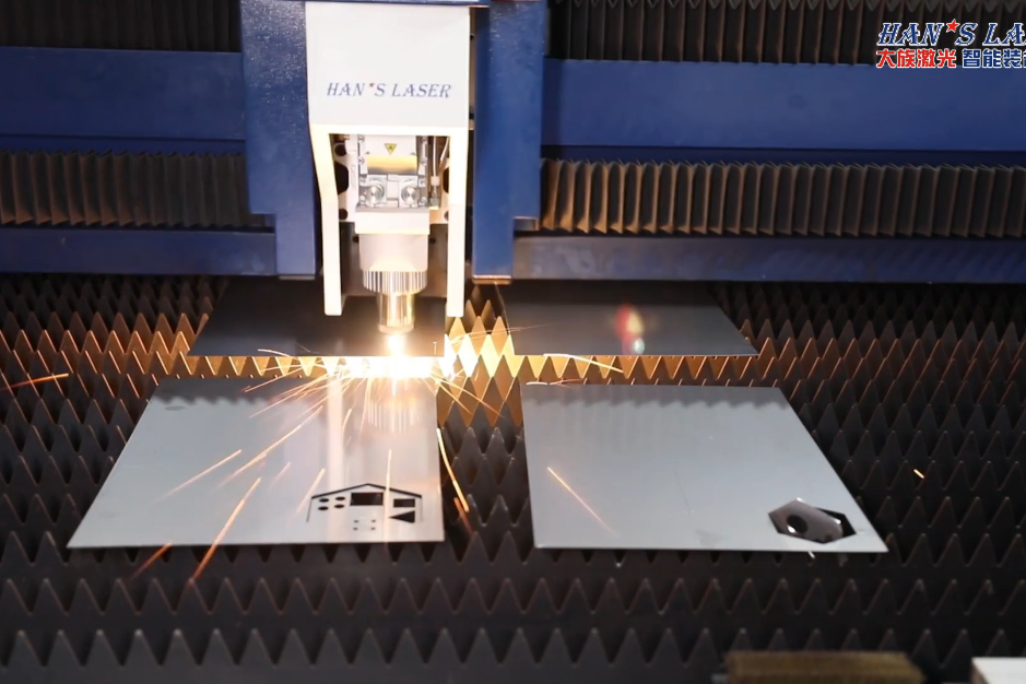 激光切割设备多板材齐加工