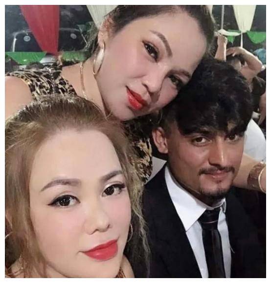 65岁老太嫁24岁外国小伙,据传被家暴住院,老太回应背后情况