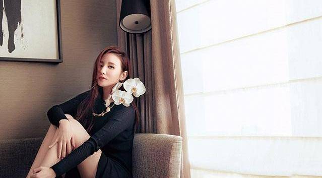 原创 张萌晒出自己的豪宅,如今还有人家里装壁炉,生活有点太讲究了