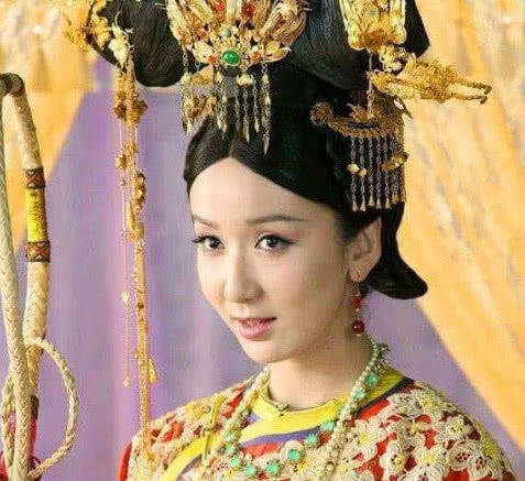 原创 娄艺潇的4个经典角色,别说只知胡一菲,这才是她的演技巅峰!