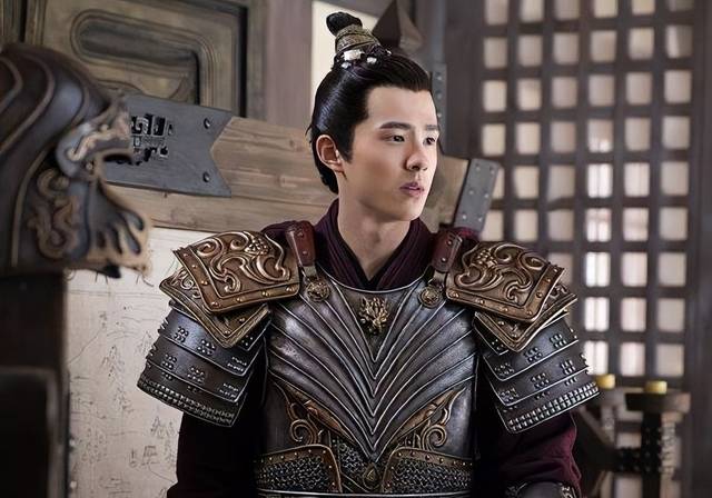 闰六月十九日,尔朱荣命令车骑将军尔朱兆与大都督贺拔胜用木材捆绑成