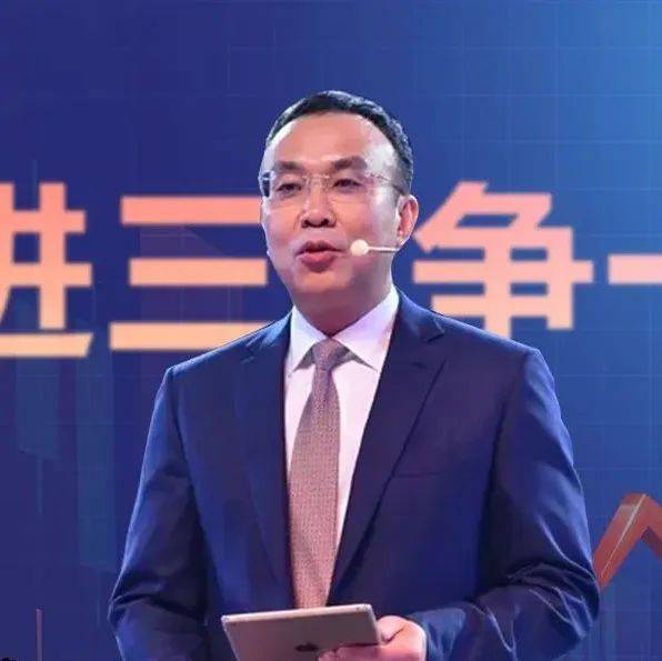 时任保利发展总经理的刘平在接受媒体采访时表示,虽然行业面临"三道