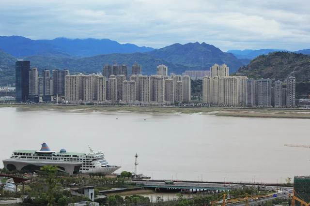 正在建设立体城(部分建成),温州1号,永嘉世贸中心,温乡城四个重大项目