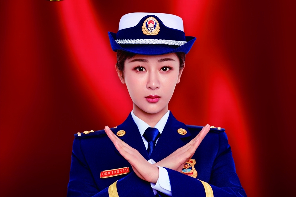 原创 杨紫黄景瑜疑要主演《他从火光中走来》,一部关于消防员的剧