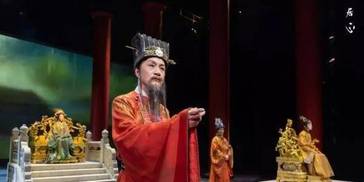 北京人艺年度历史大戏《张居正》首登人艺舞台 陪观众一起大戏跨年