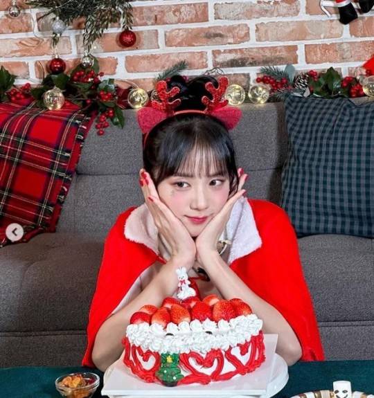 1/5搜狐韩娱讯 韩国女团blackpink成员jisoo近日在社