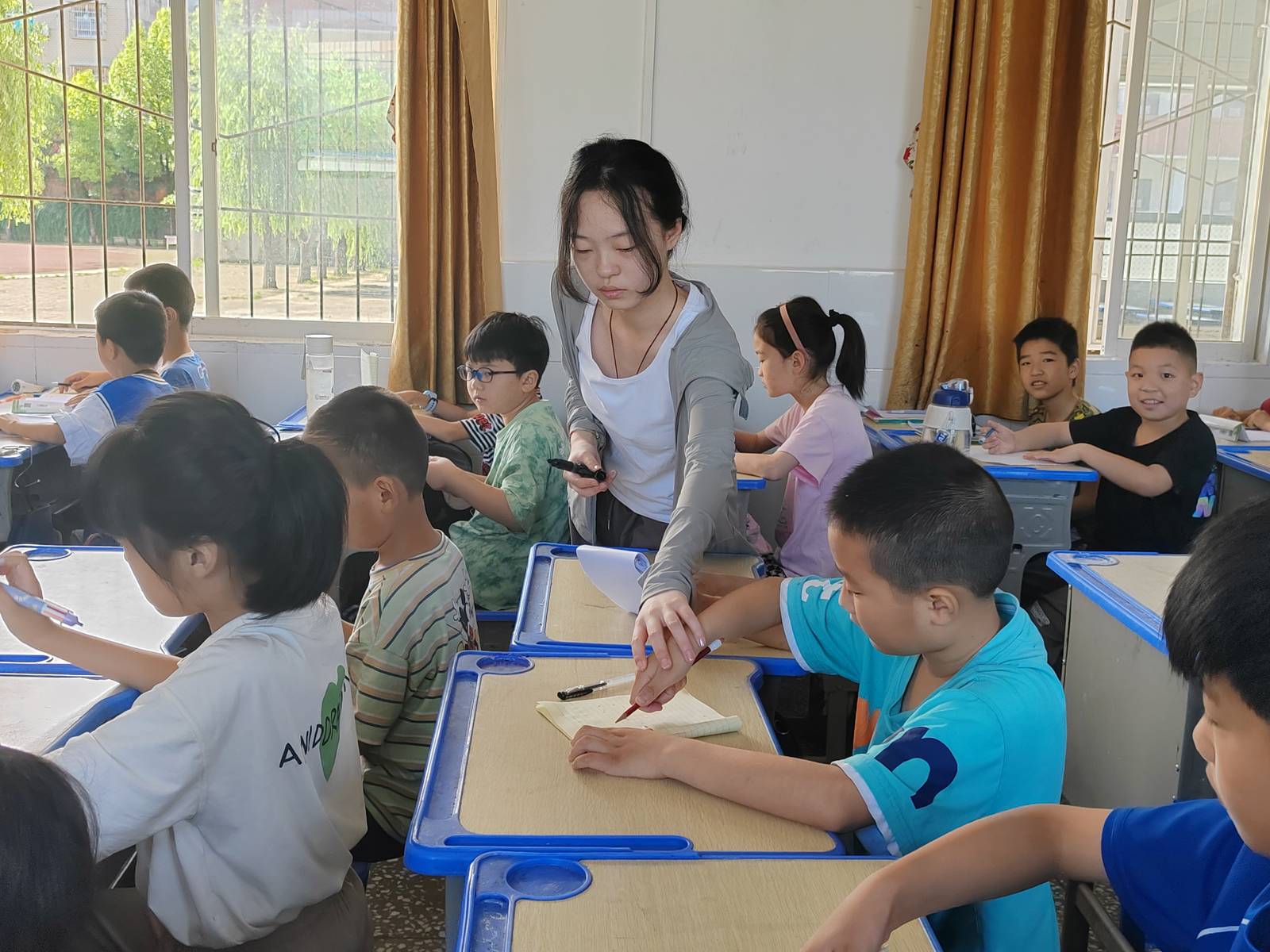 汽院学子三下乡,支教活动我先行搜狐大视野搜狐新闻