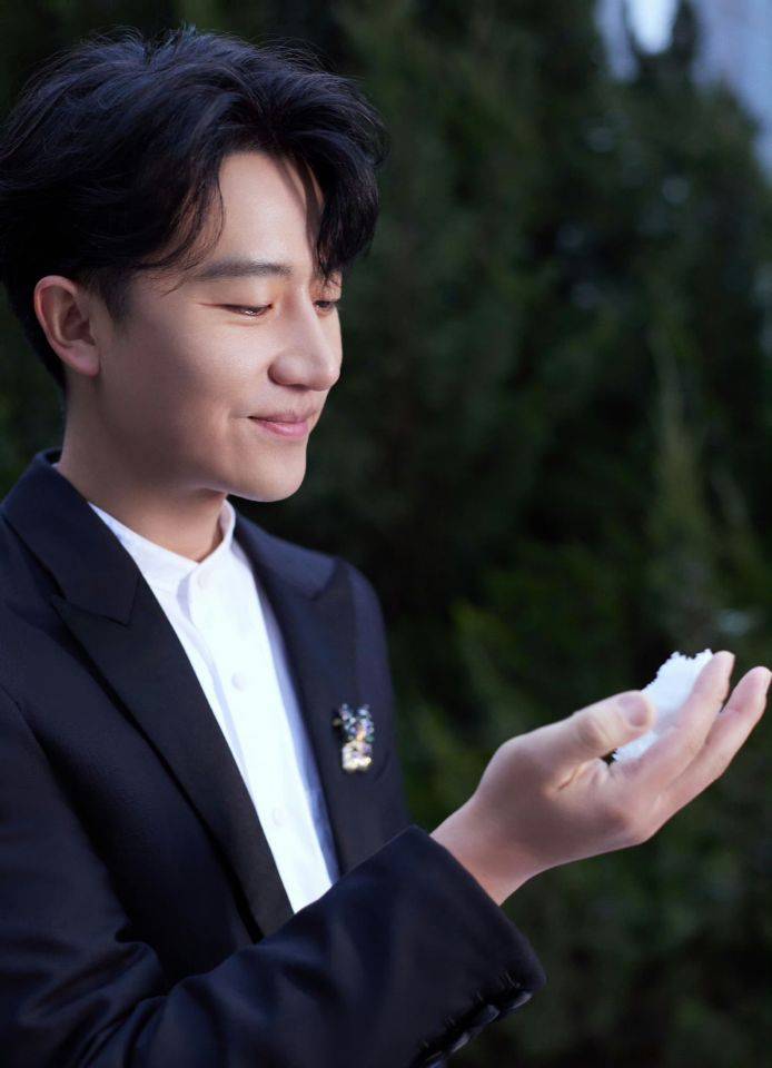 黄轩时尚写真绅士风度魅力男神