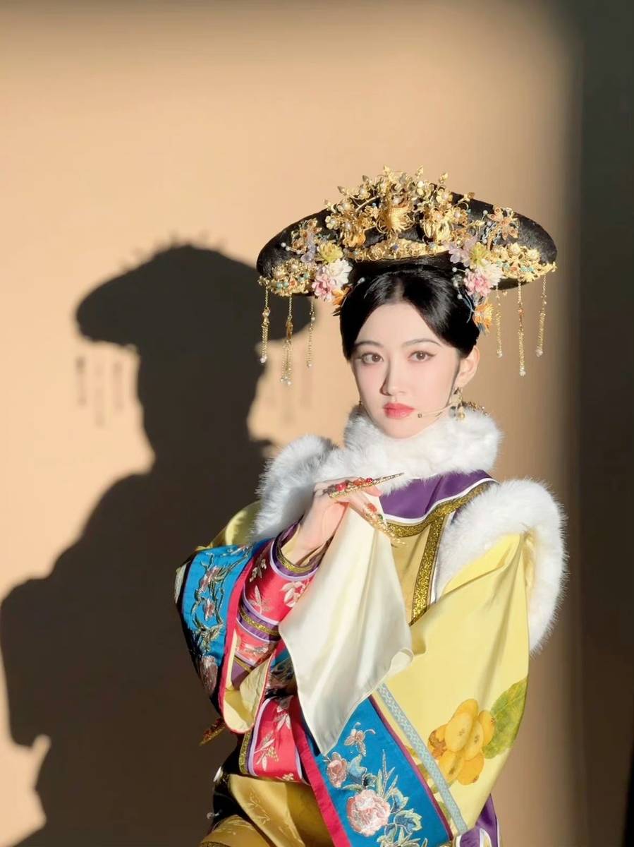 清宫装景甜简直大杀四方!雍容华贵,是娘娘本人?-搜狐大视野-搜狐新闻