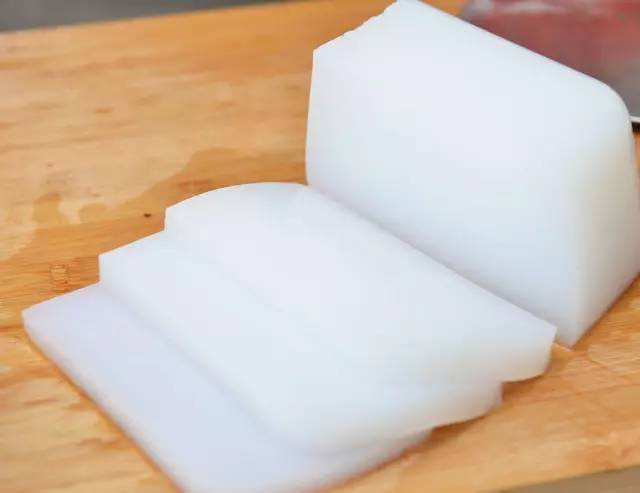 六,观音豆腐在中国有一种绿色的豆腐,然而它和豆制品没啥关系,是一种