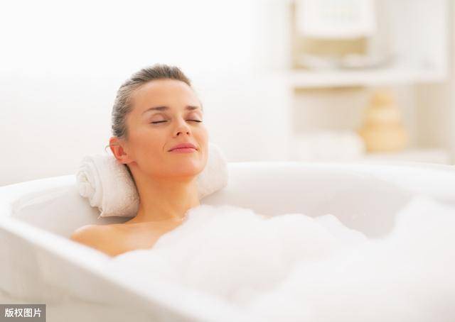 孕期洗澡也要有讲究,这几个部位不要随意清洗,易伤胎