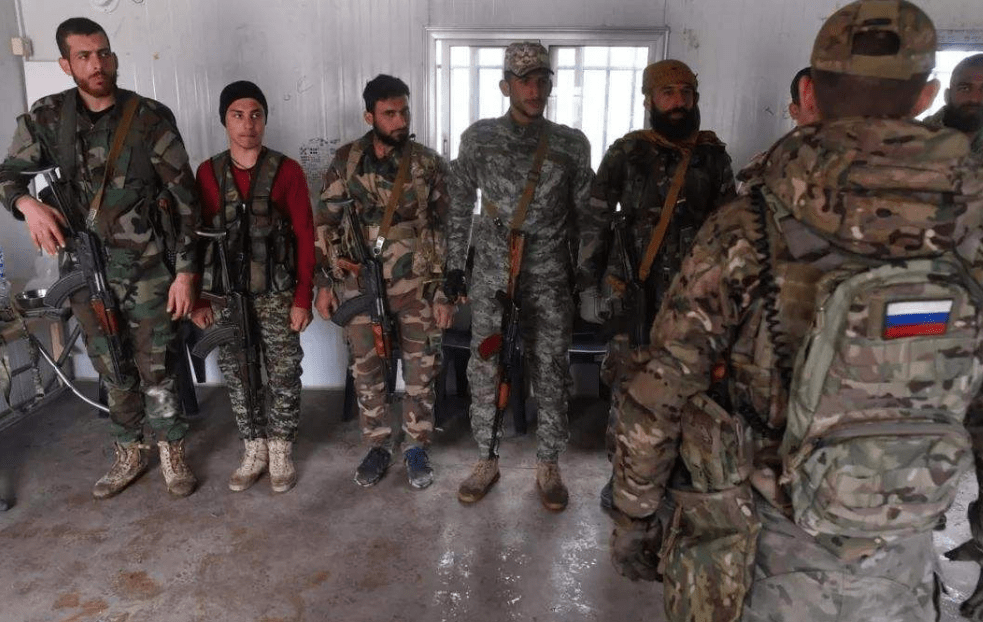 在题为 "埃里克·普林斯向受制裁的俄罗斯雇佣兵瓦格纳提供致命服务"