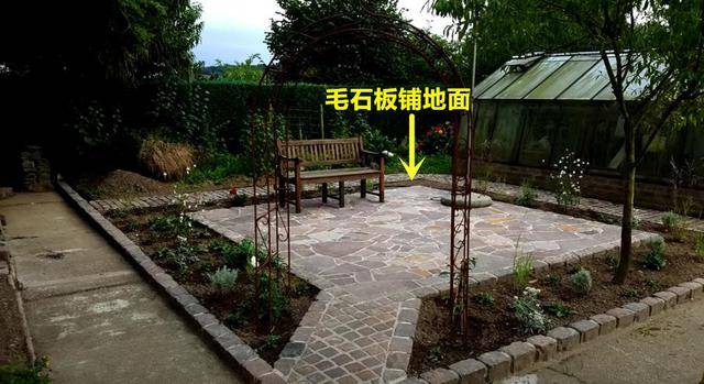 10平米农村院子打死也不打混泥土了,这样铺省钱耐用,造型也漂亮