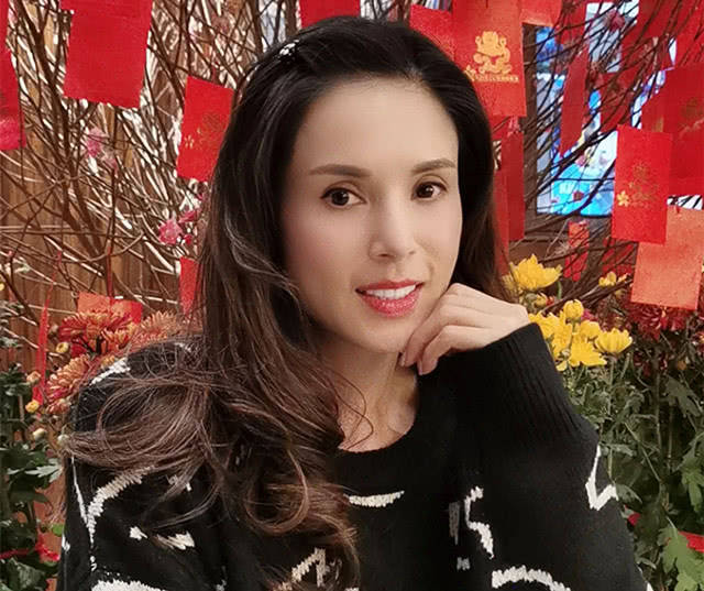 李若彤520突發感慨一代女神青春碎於紅塵至今不嫁