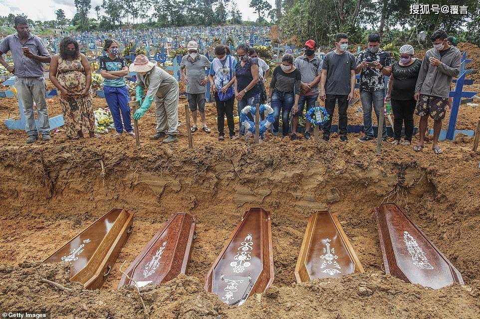 美国海边新冠肺炎死尸图片