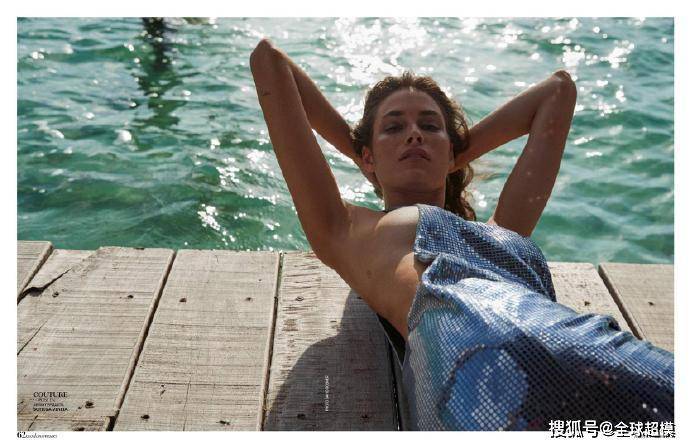 半裸出镜宛若美人鱼!美国95后嫩模moody,"大尺度"登封法版费加罗