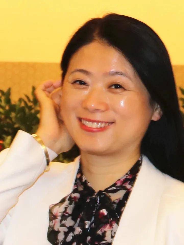 边专陈玮依靠法治营造尊医重卫氛围