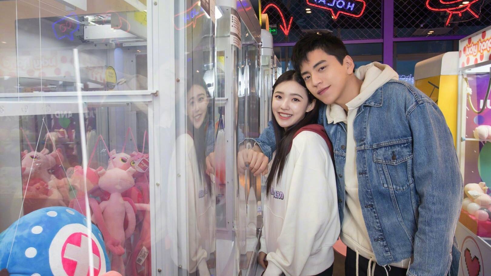 林允和王大陆在节目中见家长被催婚爸妈这么直爽