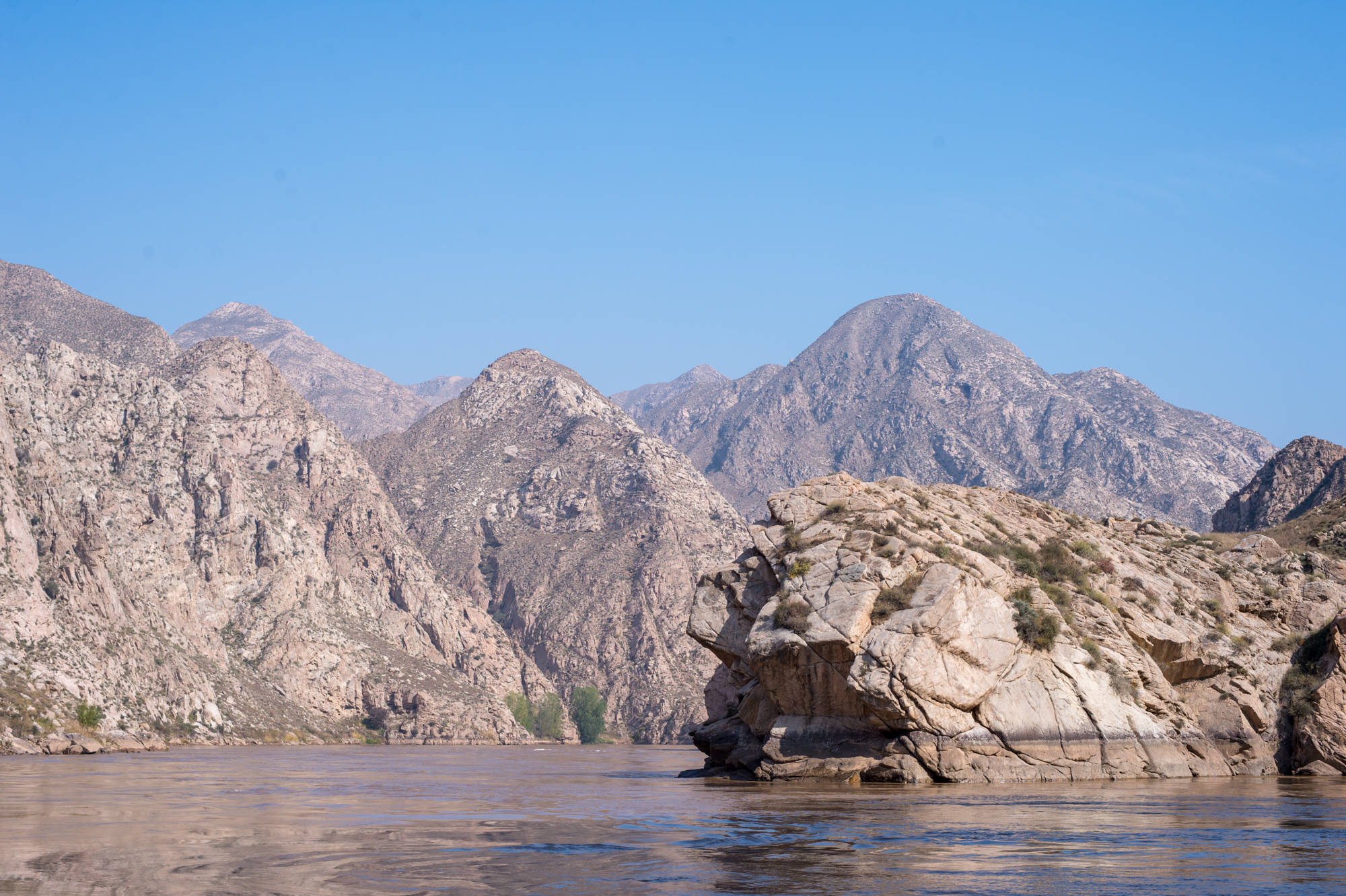 甘肃白银被忽略的景点,黄河上罕见的自然奇观,知道的游客不多