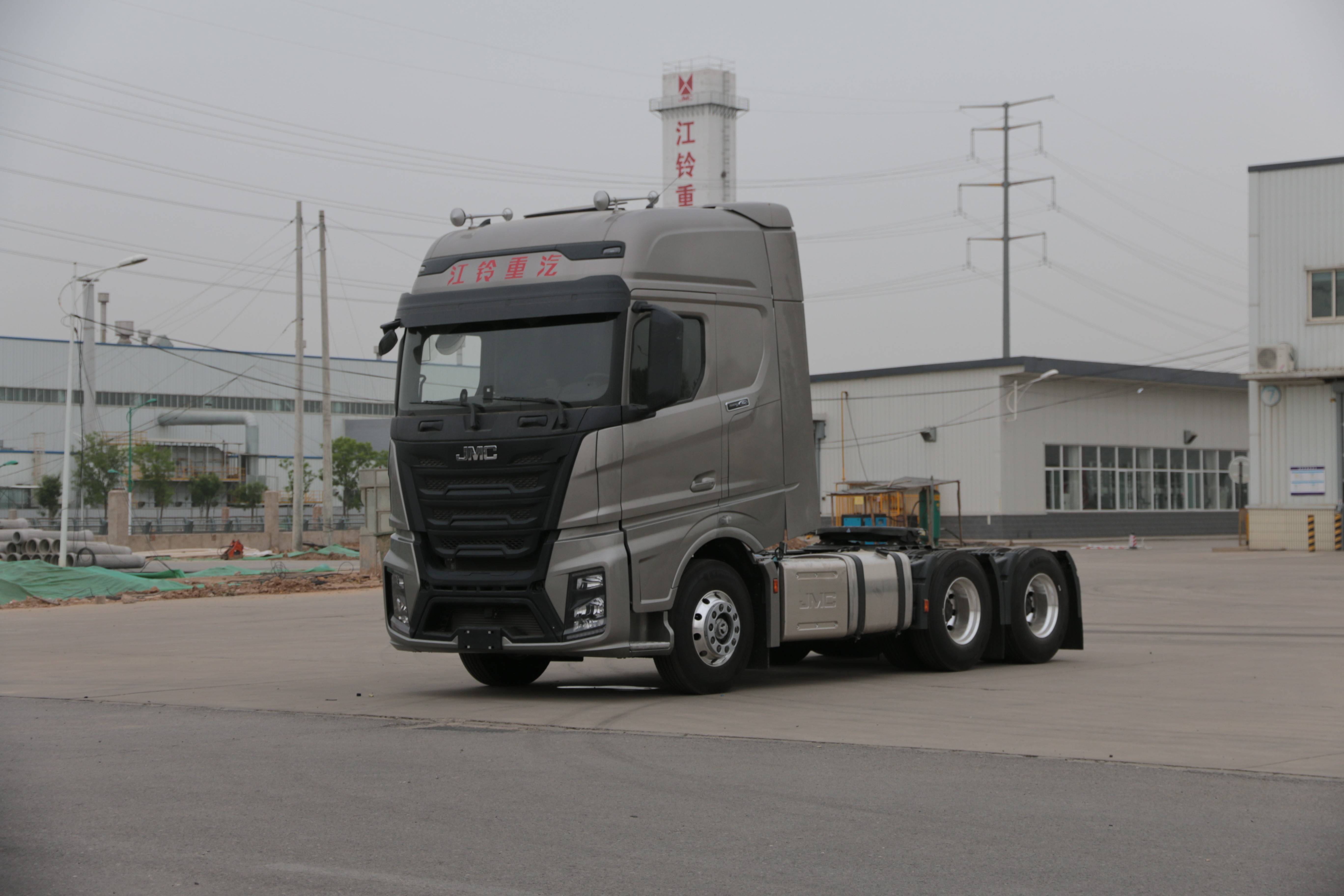 不要炎热要清凉,买江铃重汽就送40l车载冰箱