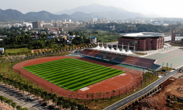 邵阳这座学校建成,可容纳8000名学生!_武冈