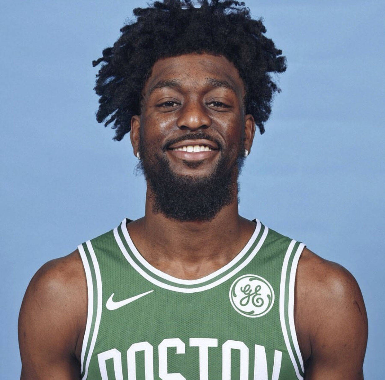 球后卫,就连发型都如此默契,不得不说脏脏辫在黑人兄弟头上看着更自然