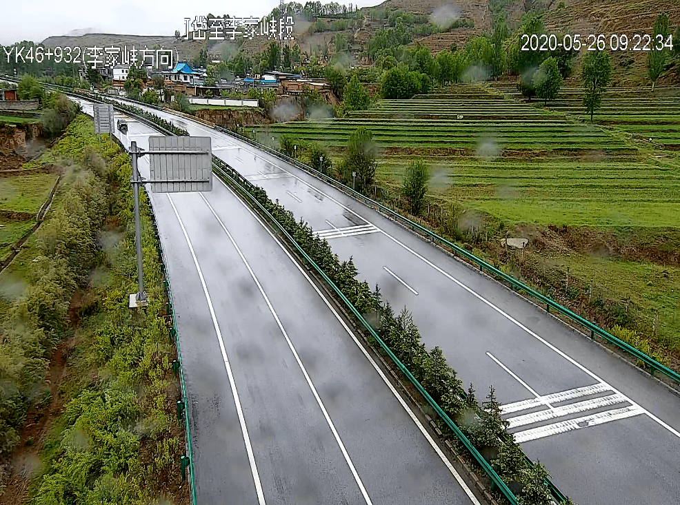 g0611张汶高速公路(牙什尕—同仁):全线降雨.