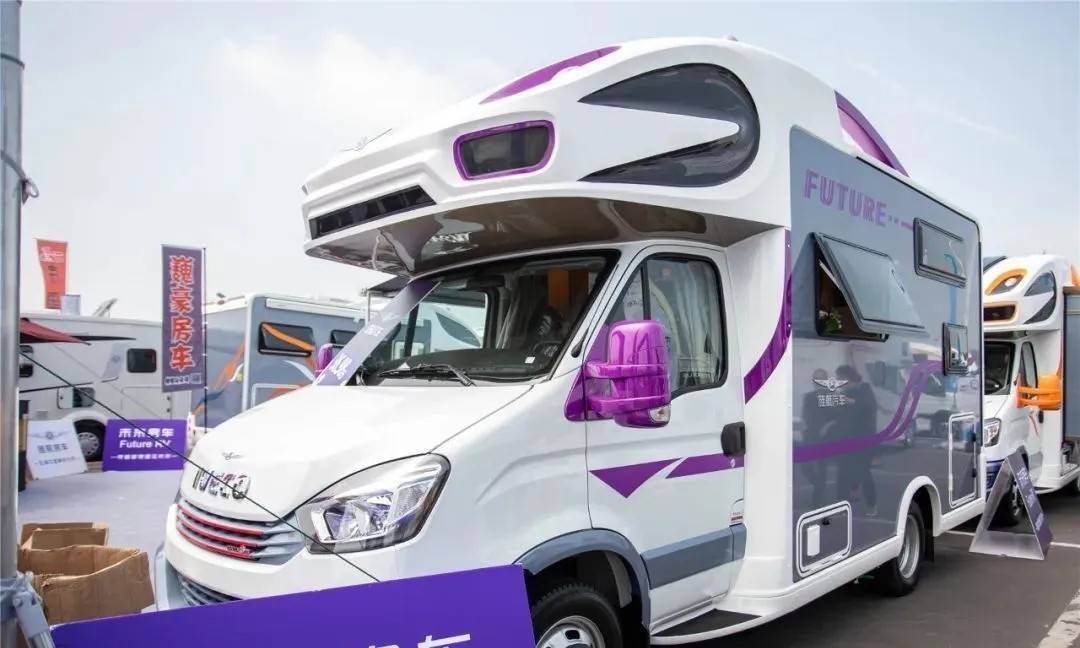 售价不足40万的依维柯c型房车