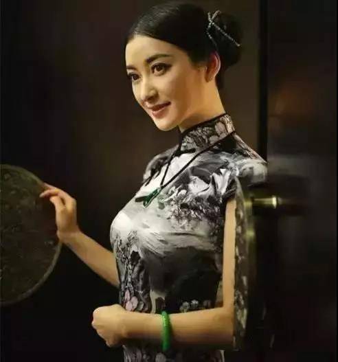 淘金族 | 旗袍 翡翠=东方女神!惊艳了整个世界