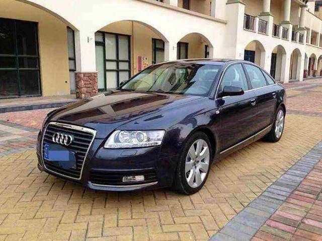 奥迪a6一辆只要8万?库存车已落满灰尘,销售:价钱还可以再议