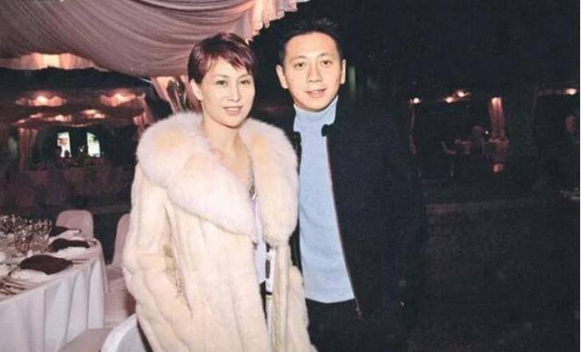 何超琼连许晋亨都看不上,为何会看上了杨其龙?-搜狐大视野-搜狐新闻