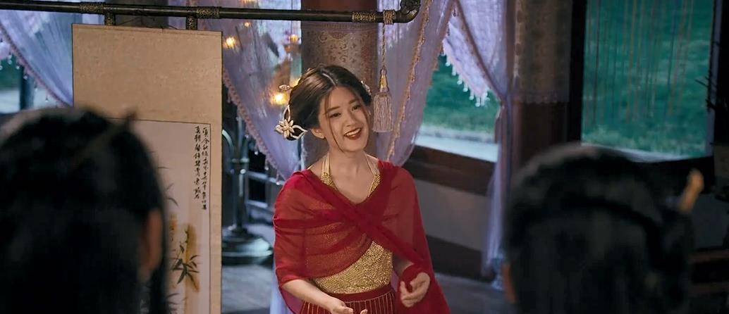 传闻中的陈芊芊陈小千穿进剧本里是因为剧本有bug