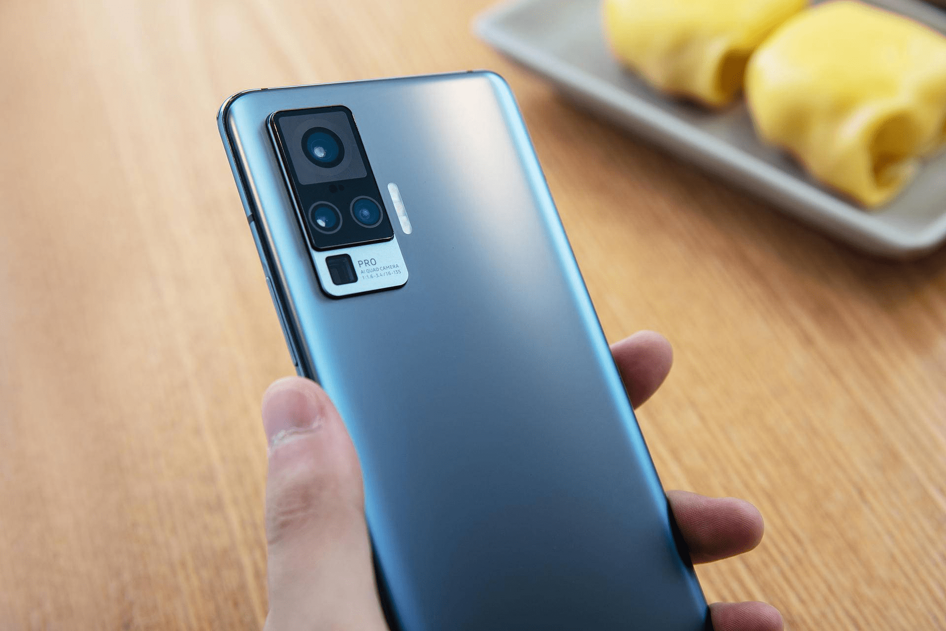 全面体验影像王者vivox50pro微云台绝美外观铸就匠心之作