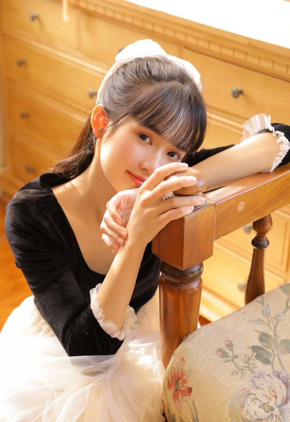 美图分享:居家的公主裙女生,真的像公主一样