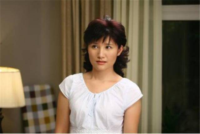 他长得丑演技好,妻子却被骂是坏女人,如今一家三口幸福美满_周冬齐