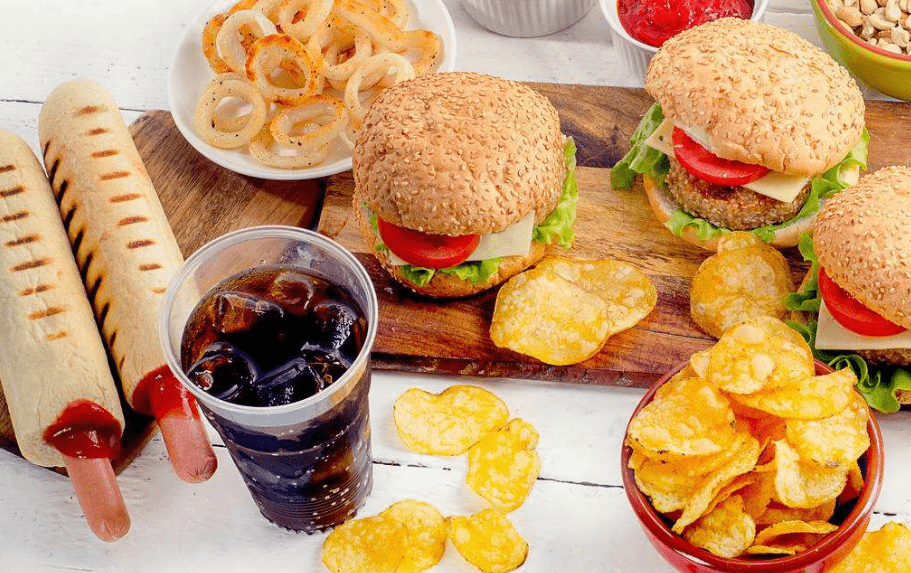 九国小朋友的午餐对比,美国油腻法国清淡,怪不得中国小朋友挑食