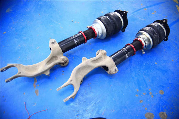 器李洋分享奥迪a4b9改装airbft气动避震品牌低趴案例_搜狐汽车_搜狐网