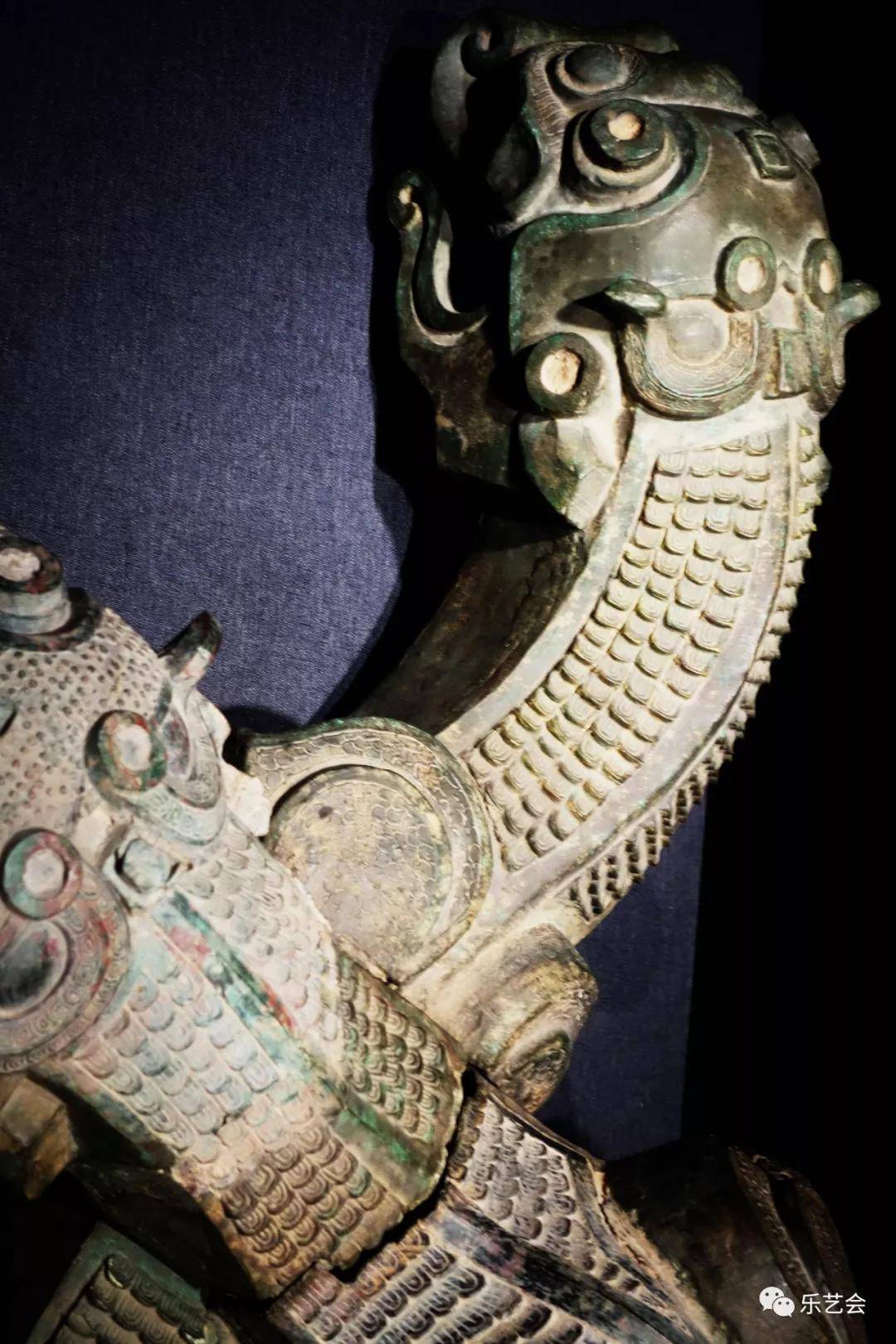 原创秦代小青龙,青铜毛毛虫:陕西历史博物馆青铜龙及延伸阅读