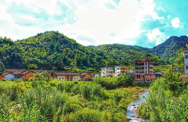 堪称世外桃源的北溪村,一颗镶在广东梅州丰顺绿水青山中娇翠欲滴的