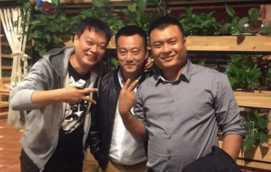 察可军直接从足球名将转型成为了一名地产大亨,这在山东足坛也是独一