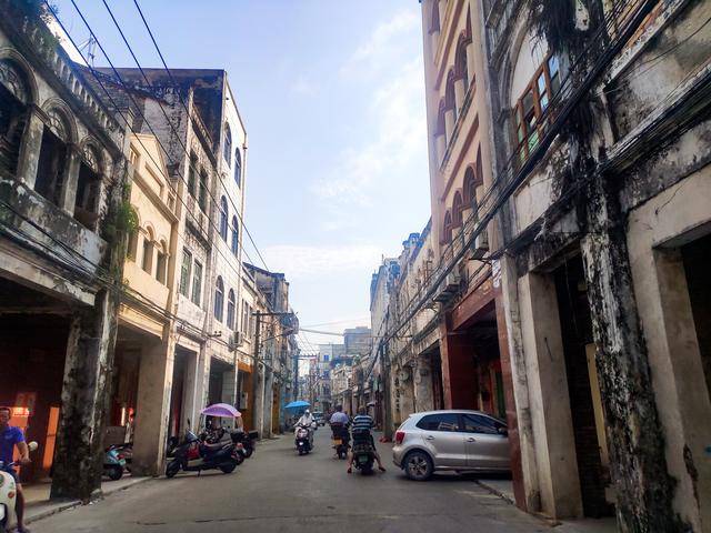 而在北海市的合浦县,同样有条可以跟北海老街建筑媲