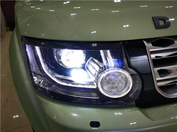 太原专业车灯升级路虎车友看这路虎发现神行大灯改装天幕激光大灯效果
