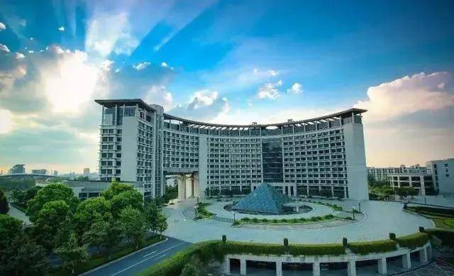 下面的浙江工业大学和杭州电子科技大学虽