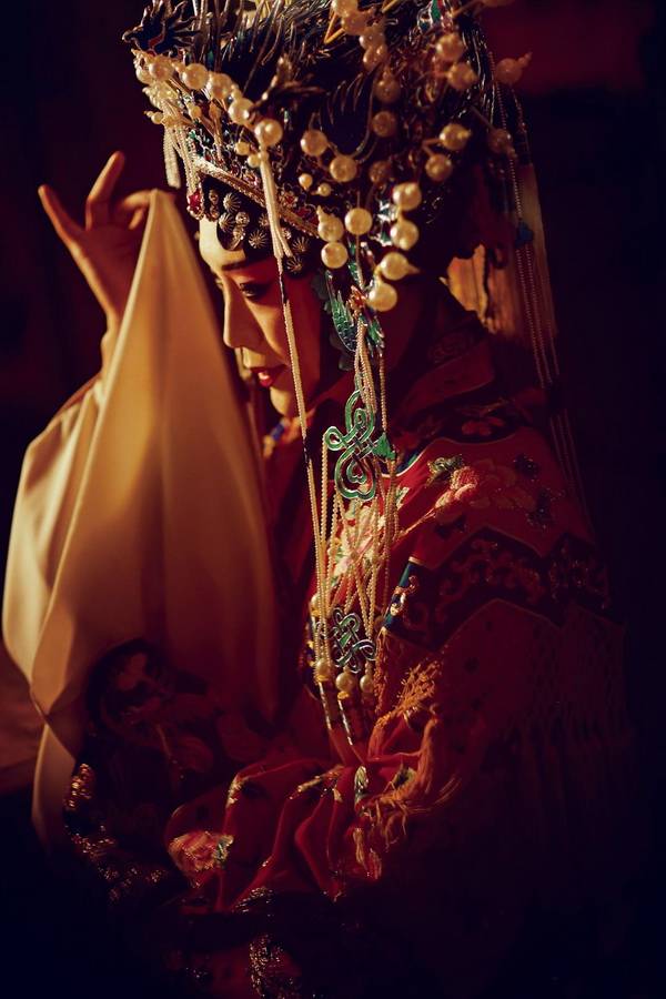 李玉刚演绎全新《赤伶》直掉鸡皮疙瘩 戏腔太惊艳了