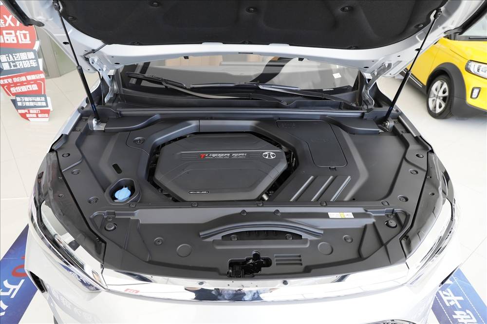 5t涡轮增压发动机,最大功率138kw(188ps),最大扭矩275n·m.