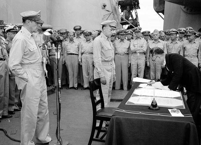 原创美国为什么会选择,在密苏里号战列舰上,举行日本受降仪式
