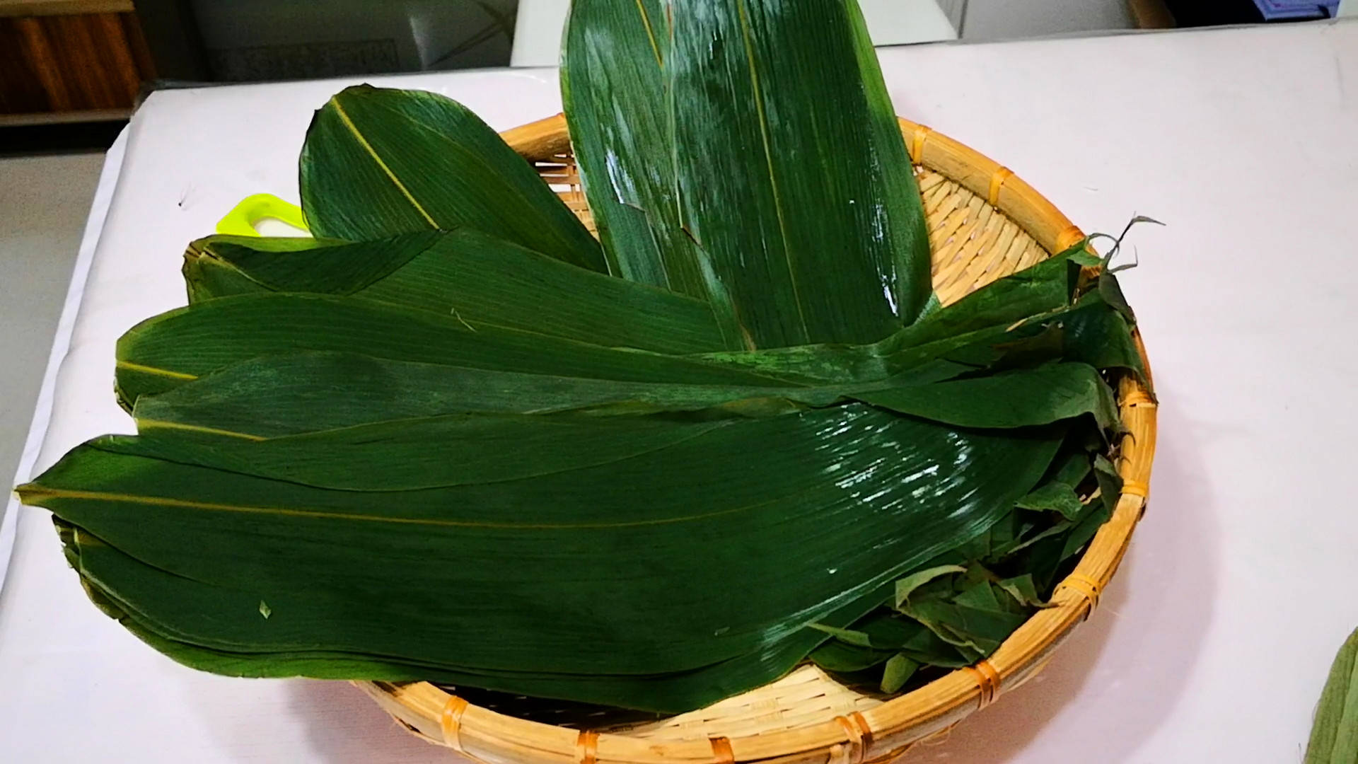 包粽子前,粽叶要怎么处理?以前没注意,难怪包时易散花,还露米
