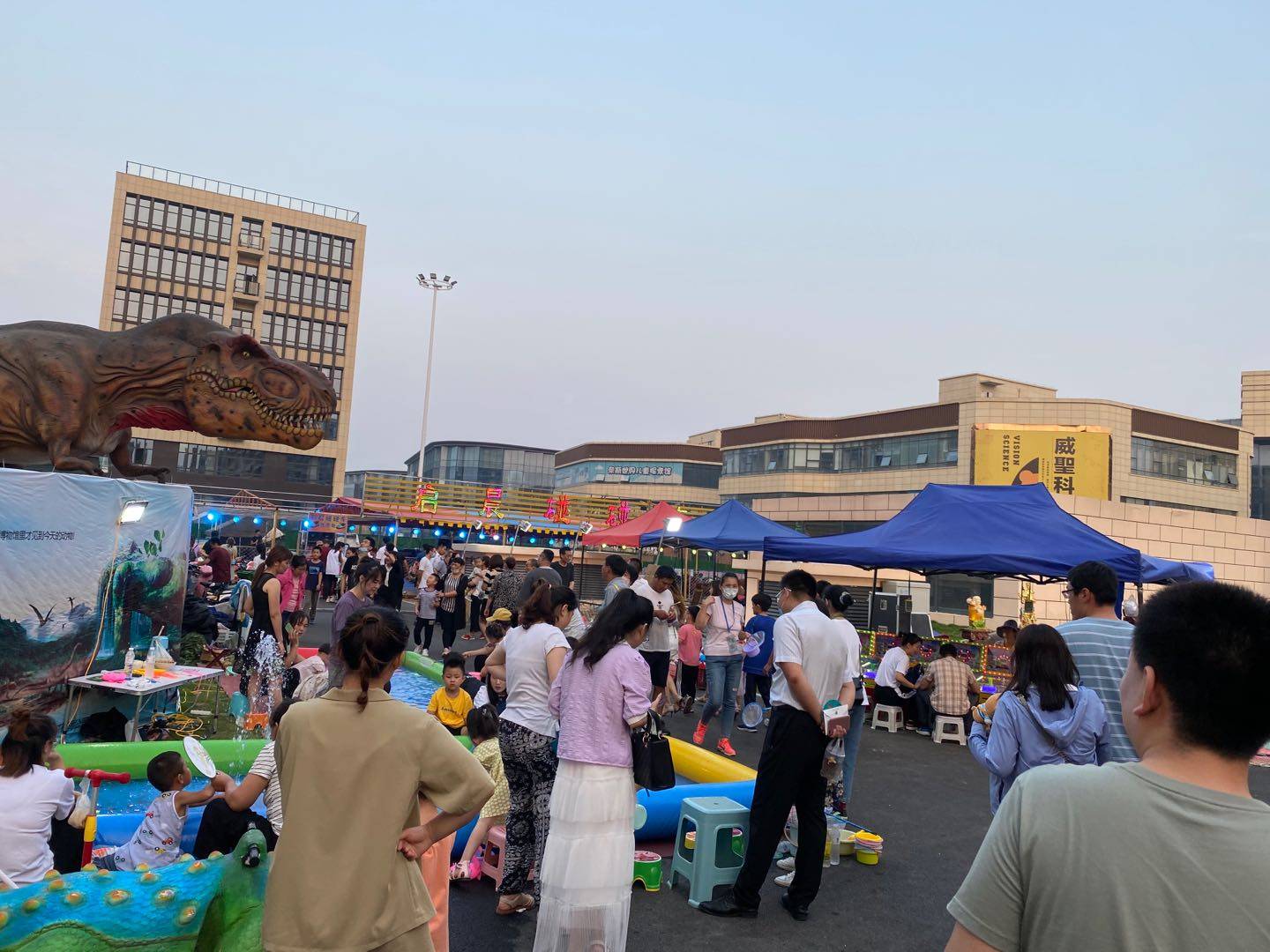 嗨爆东营,夜市狂欢 蓝色港湾网红夜市开街了!