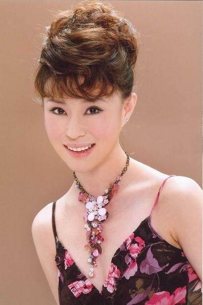 凭借为了谁爆红嫁给大37岁老板