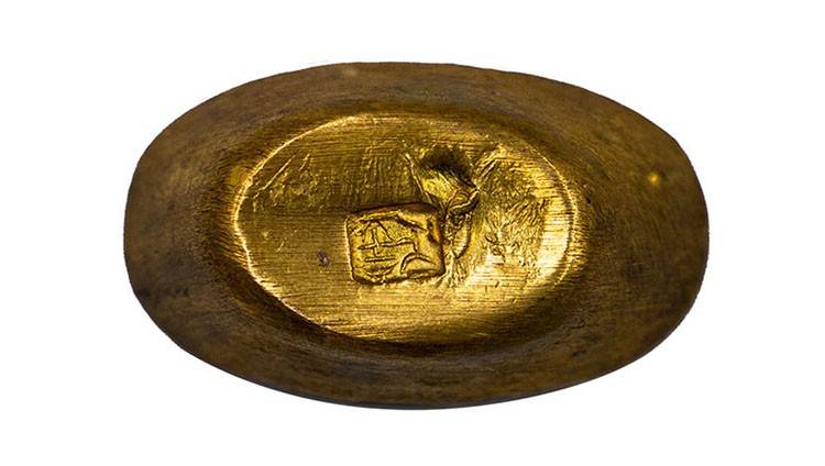 元宝】金锭最早是在汉代的时候铸造的,一直流通到清朝,它在我国古代的